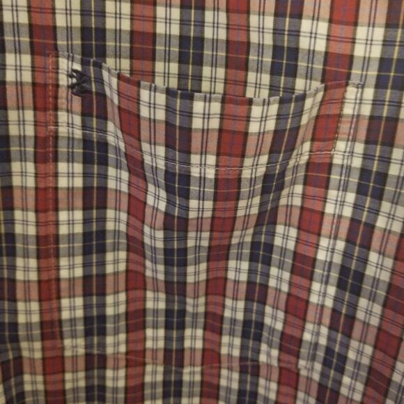 IZOD red plaid button down shirt men's large - Picture 4 of 5